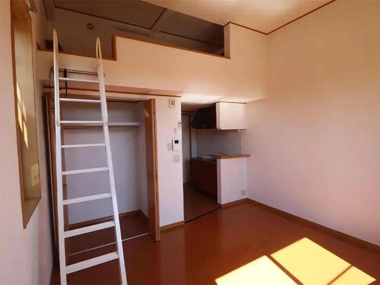 どうする？クローゼット・押し入れスペースが狭い部屋の布団収納アイテム！