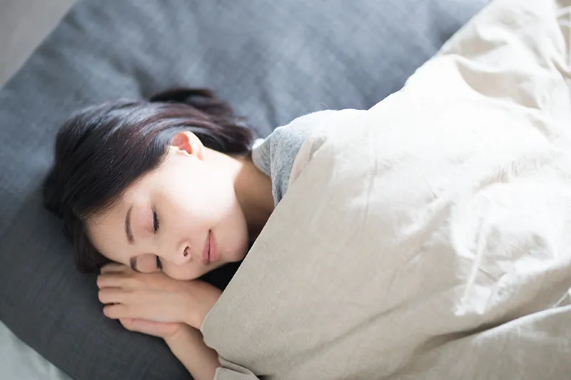 布団の中はダニに刺されやすい環境