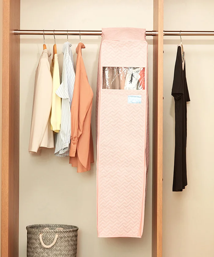 消臭・抗菌防臭／まとめて収納できる洋服カバー
