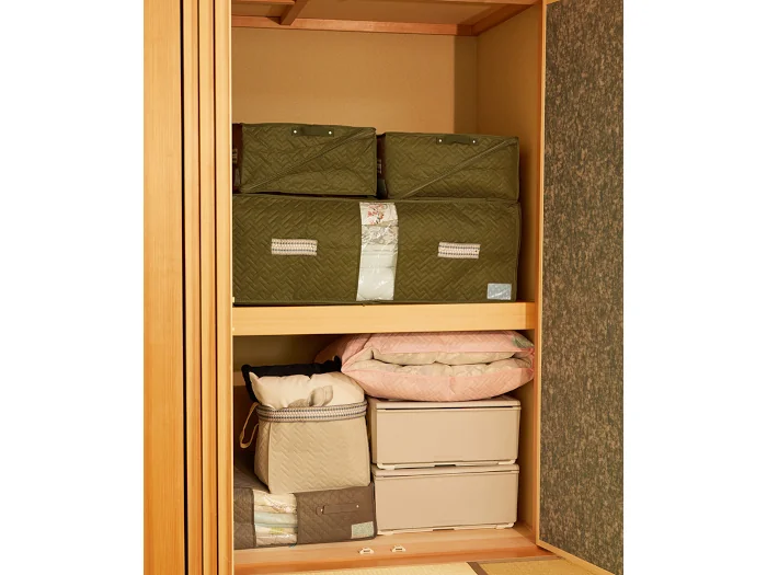 防ダニ・抗菌防臭／衣類や寝具が入る収納袋